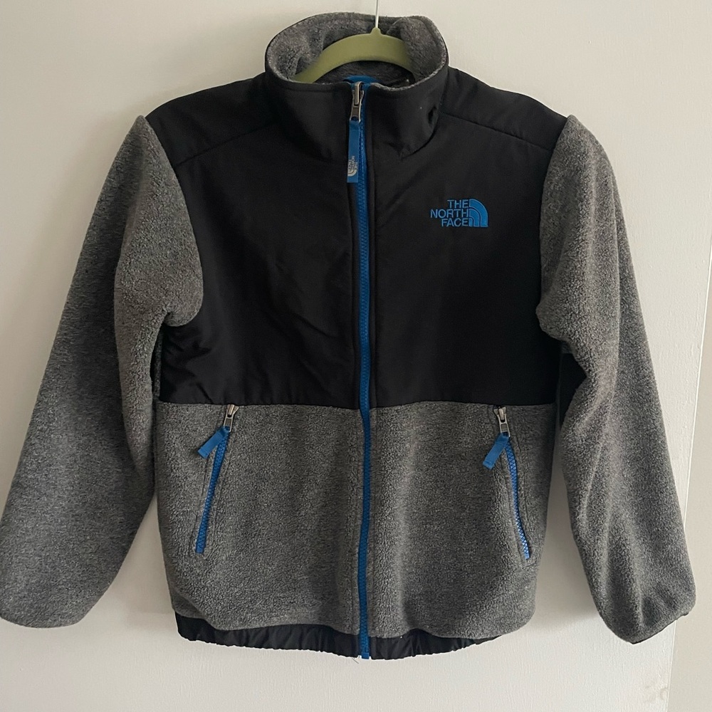 North Face Denali jacket Boys size M (10/12)